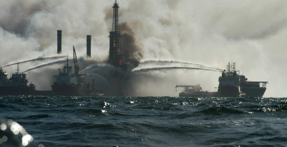 pozo-petrolero-fuego-EFE-770-420.jpg