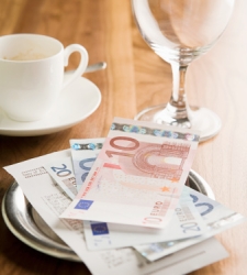 dinero-bar.jpg