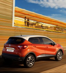 Un Renault Caputr naranja, el vehícuo 6 millones en la factoría de Valladolid