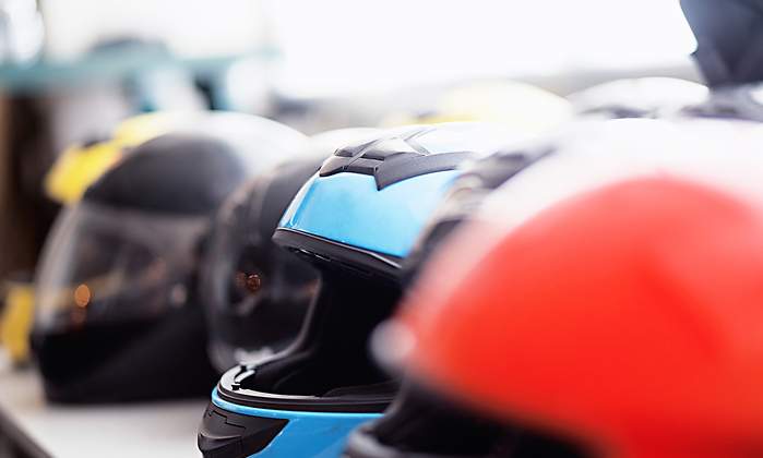 cascos-moto-dreamstime.jpg