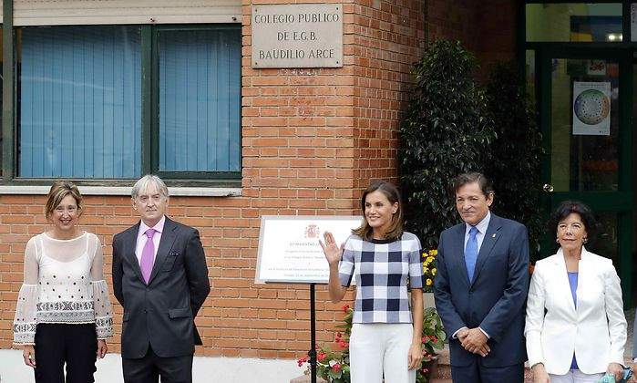 La-reina-Letizia-visit14767115.jpg