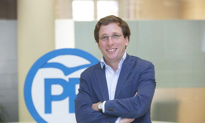 Martinez-Almeida-PP-eE.jpg