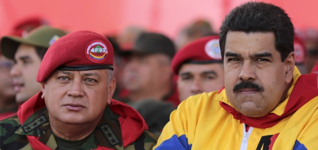 diosdado-militar-maduro-chandal-reuters-635.jpg