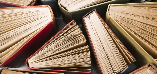 Libros-635-iStock.jpg