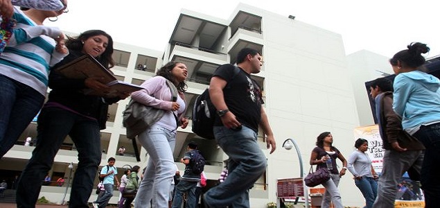universitarios.jpg