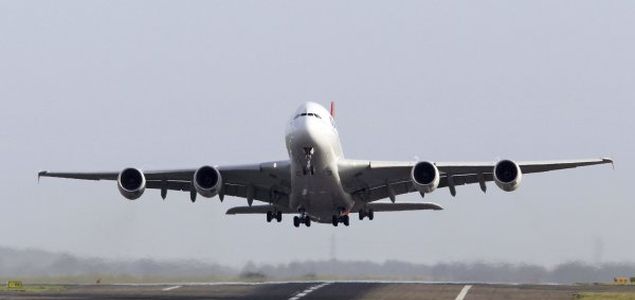 Avion-2--EFE.jpg
