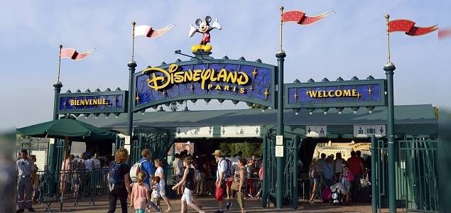 disneyland-getty.jpg