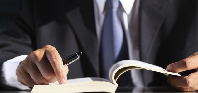 Conozca los diez libros que toda persona de negocios debe leer