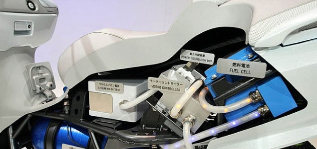 moto-suzuki-Burgman-hidrogeno.jpg
