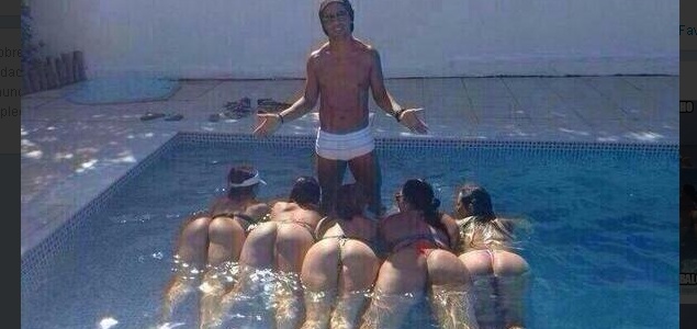 ronaldinho-fotos-mujeres-culo-TWITTER.jpg