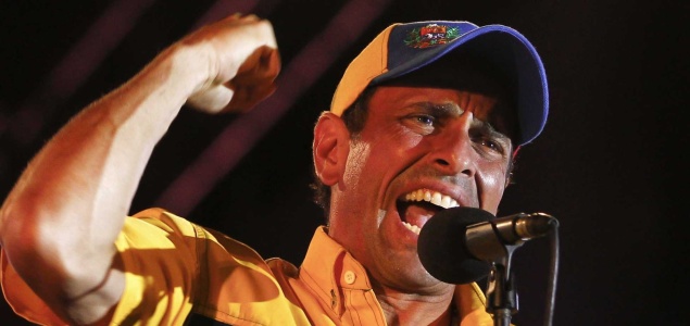 CAPRILESataca.jpg