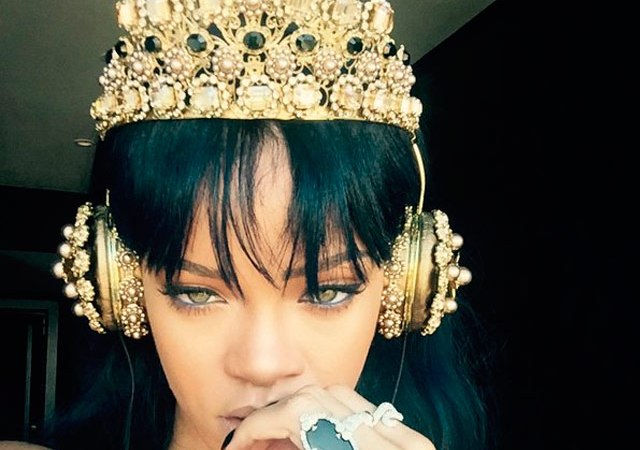 rihanna-auriculares.jpg