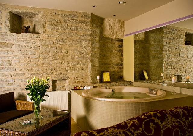 jacuzzi-hotel-portada.jpg