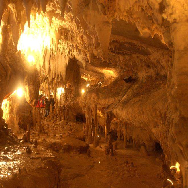 cuevas.jpg
