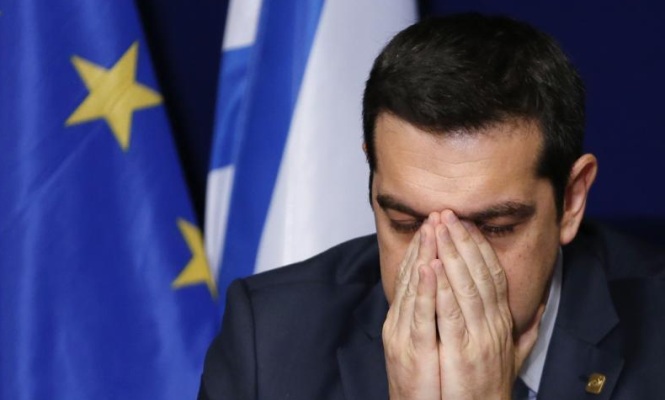 Tsipras-cabizbajo.jpg
