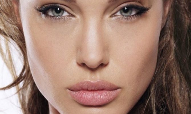 angelina4.jpg