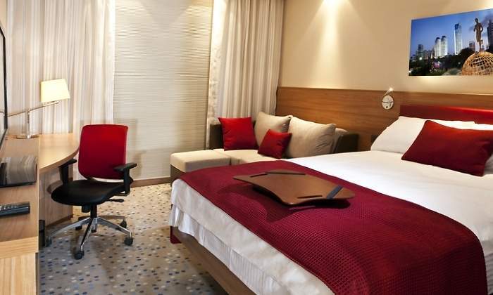 700x420_habitacion-hotel-dreams.jpg