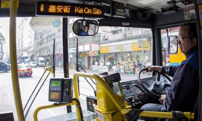 700x420_autobus-chino-conductor-dreamstime.jpg
