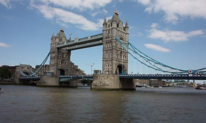 puente-de-londres-dreamstime-700x420.jpg