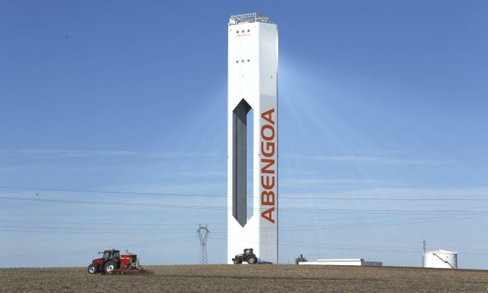 abengoa-tractor-700.jpg