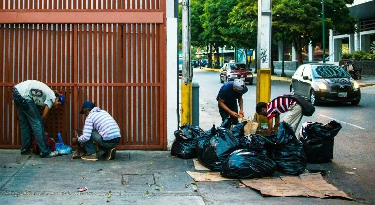 comida-basura-venezuela-pobres-afp-770.jpg
