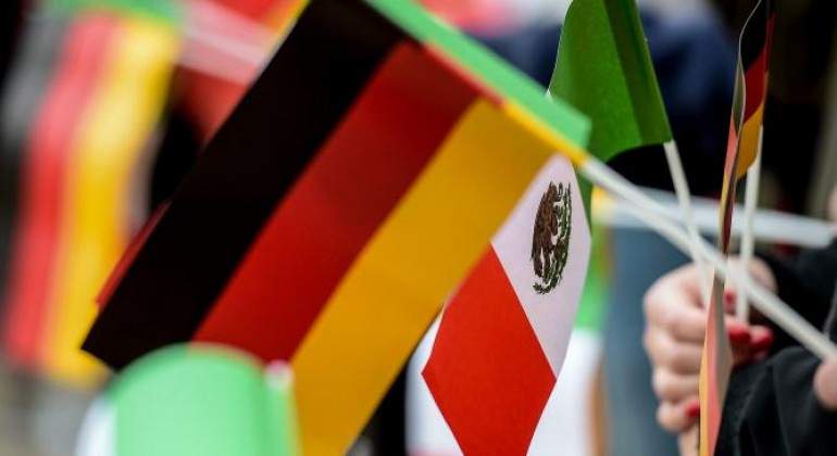 Banderas-Mexico-Alemania.jpg