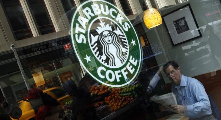 Starbucks-Adultos-Mayores-Inauguracion-Reuters-770.jpg