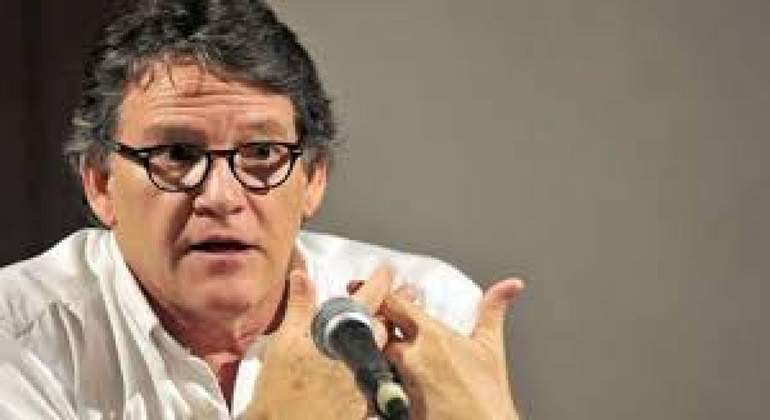 gustavo-bell