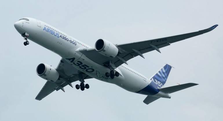 Airbus-A350-900-reuters.jpg