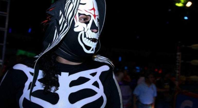 la-parla-lucha-libre.jpg