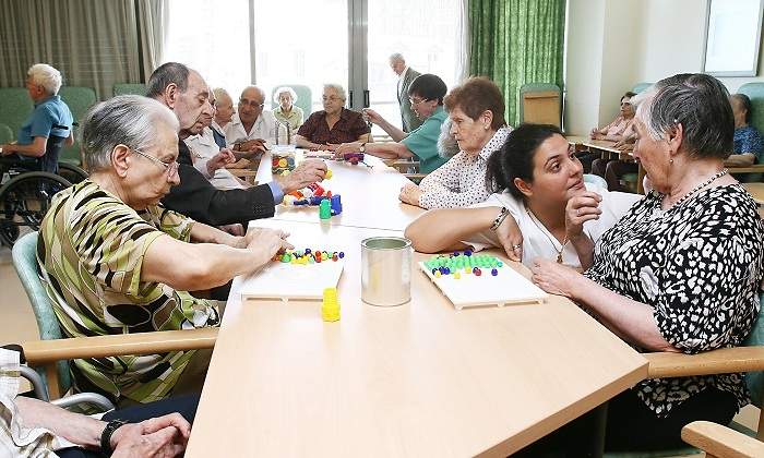 Ancianos_Residencia.jpg