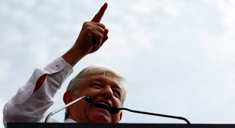 amlo-dedo-reuters-770-420.jpg