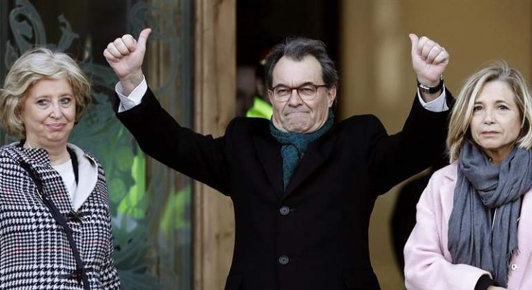 El Supremo rebaja a un año y un mes la inhabilitación de Artur Mas