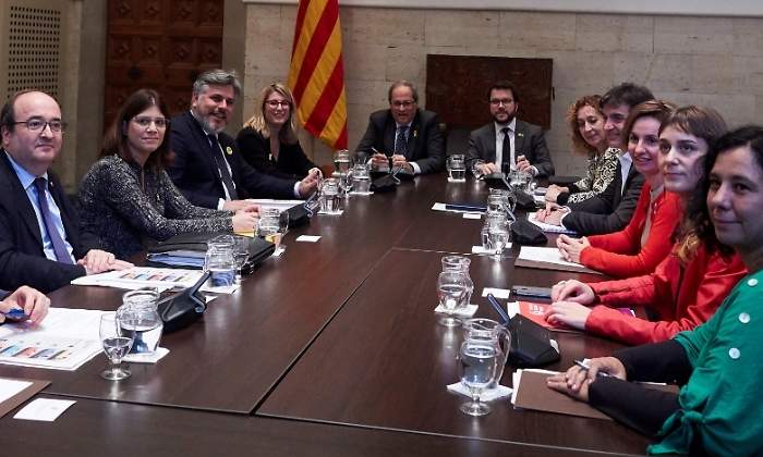 mesa-dialogo-torra-16nov18-efe.jpg