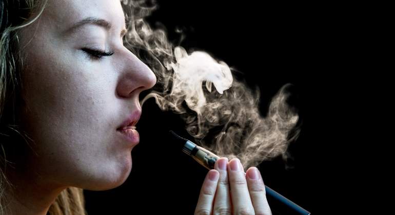 cigarro-electronico-vapeador-tabaco-vapor-getty-2.jpg