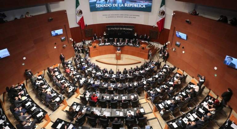 senado-trabajadores-presupuesto-fiesta.jpg