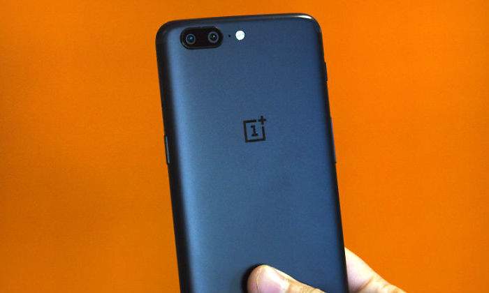 oneplus5-ee.jpg