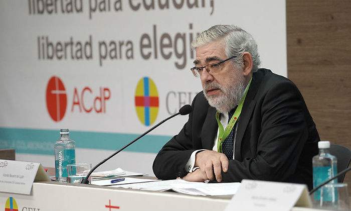 Vicente-Navarro-de-Lujan_21CCVP-defini.jpg