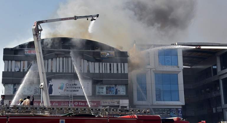 incendio-india-770-420.jpg
