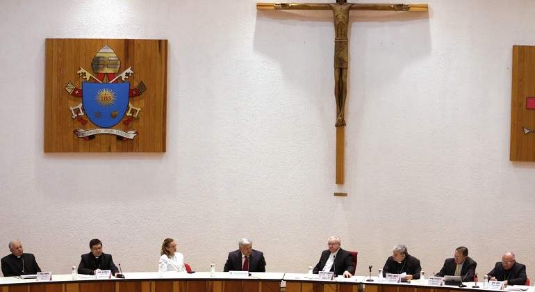 amlo-episcopado-770420-TW-cem.jpg