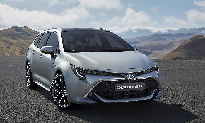 Toyota-Corolla-hybrid-Touring-Sports-2018-01.jpg