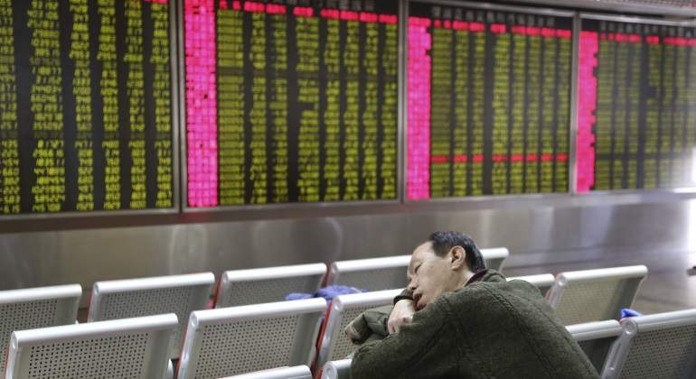 chino-dormido-bolsa-shanghai.jpg