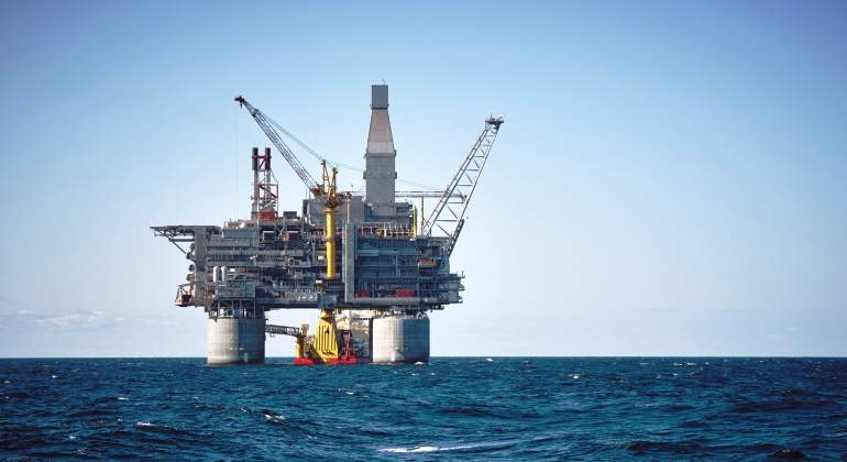 Petróleo venezolano baja y cierra la semana en 43,42 dólares el barril