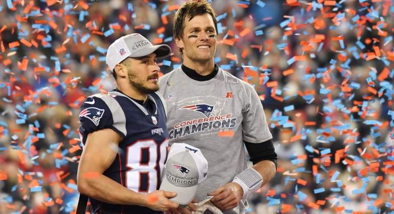 pATRIOTS-REUETRS.jpg