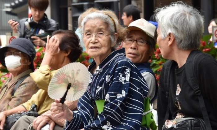 ancianos-japoneses.jpg