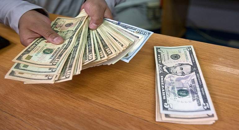 dolares770x420.jpg