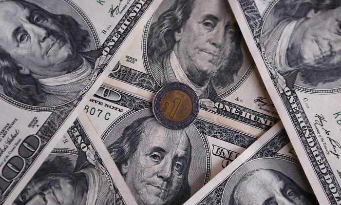 DOLAR-PESO-REUTERS-770.jpg
