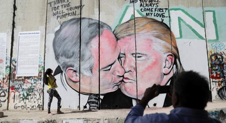 graffiti-reuters.jpg