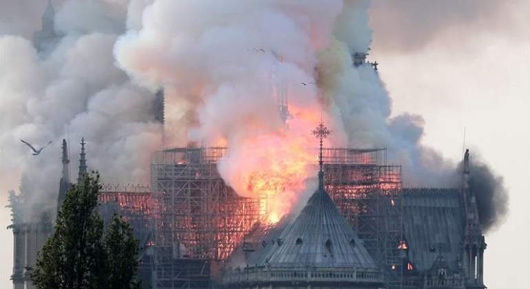 notre-dame-incendio3.jpg