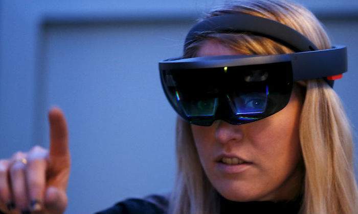 hololens.jpg